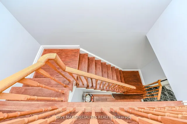 Additional image 19 of 622 Lumberton Cres