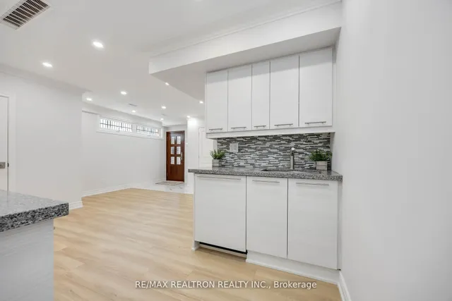 Additional image 36 of 16 Aylesbury Rd