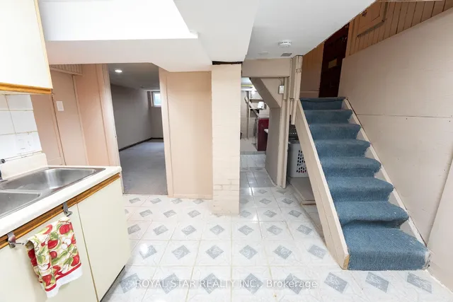 Additional image 23 of 82 Westlake Ave