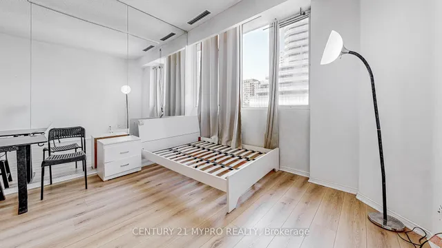 Additional image 14 of 555 Yonge St Unit 401