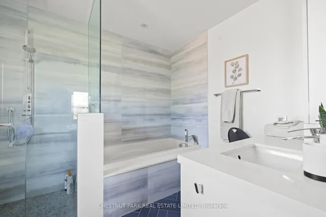 Additional image 21 of 308 Hillhurst Blvd