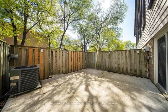 Additional image 14 of 1221 Dundix Rd Unit 19