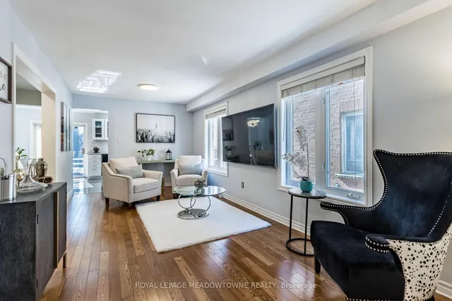 Additional image 5 of 450 Oaktree Circ