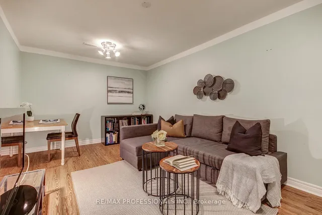 Additional image 30 of 150 Carsbrooke Rd Unit 8