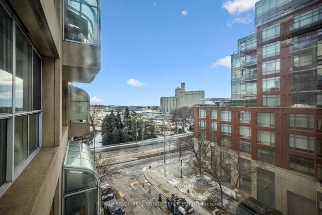 Additional image 43 of 480 Queens Quay Unit 601