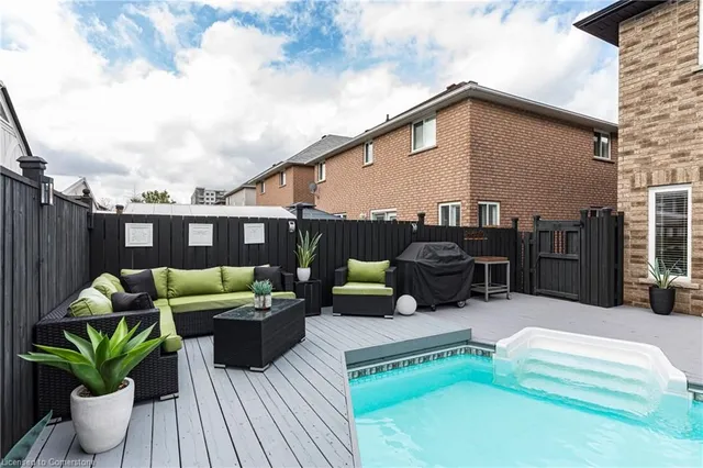 Additional image 49 of 78 Stonepine Cres