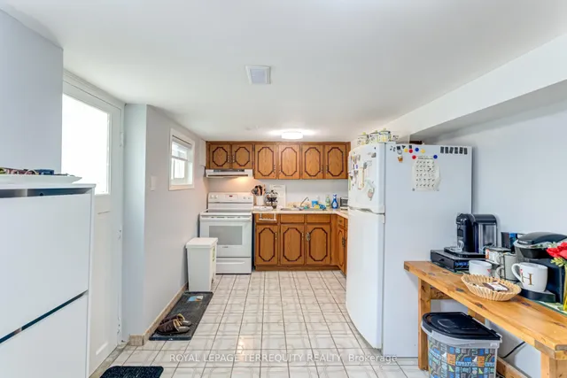 Additional image 15 of 532 Silverthorn Ave