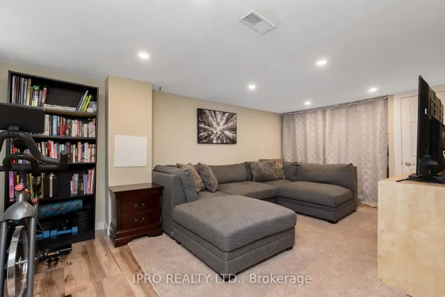 Additional image 19 of 74 Armstrong Ave