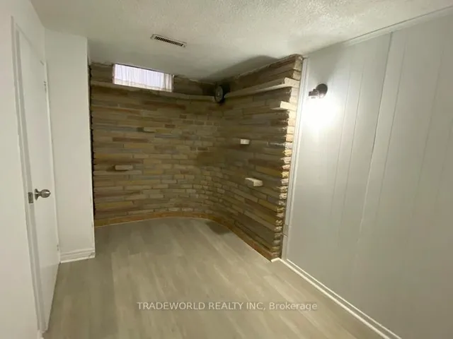 Additional image 22 of 90 Petworth Cres
