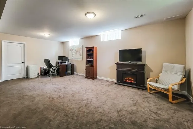 Additional image 39 of 668 Garth St