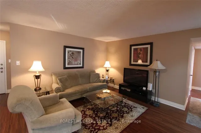 Additional image 7 of 633 Bay St Unit 1007
