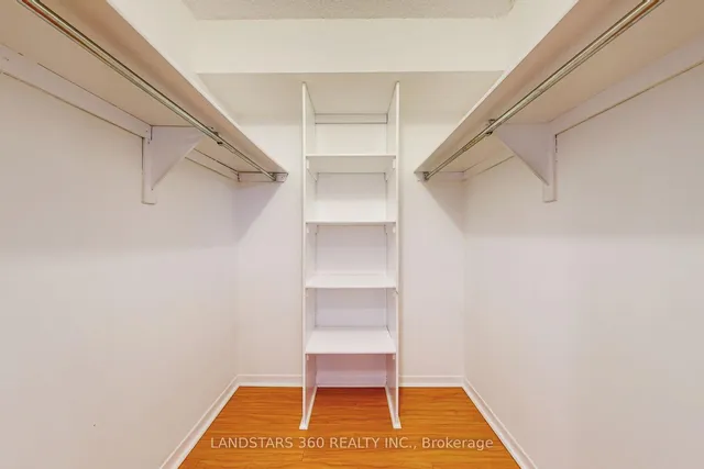 Additional image 30 of 150 Alton Towers Circ Unit 1408