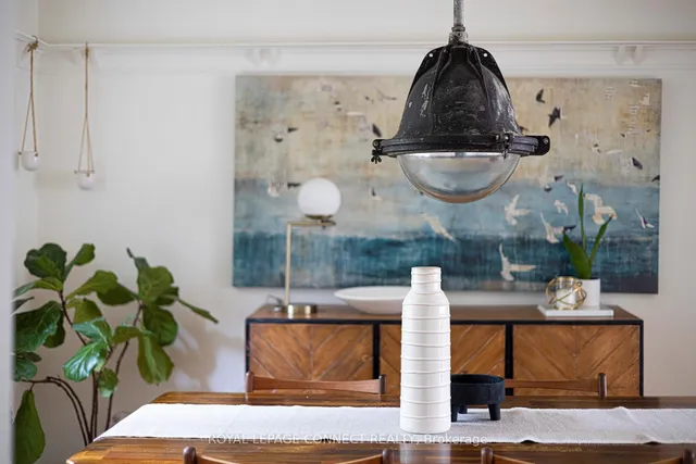 Additional image 13 of 379 Quebec Ave