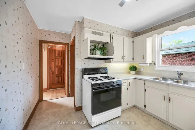 Additional image 11 of 138 East 33rd St