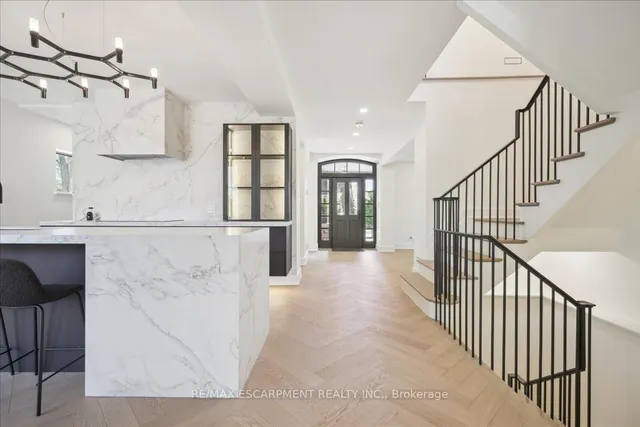 Additional image 13 of 2187 Lakeshore Rd