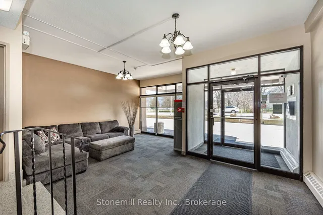 Additional image 6 of 1950 Main St Unit 304