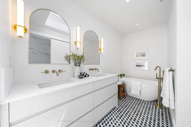 Additional image 31 of 17 Myrtle Ave