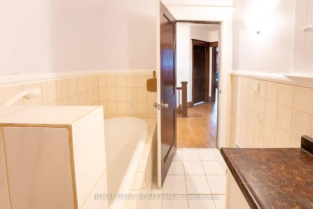 Additional image 33 of 82 Westlake Ave