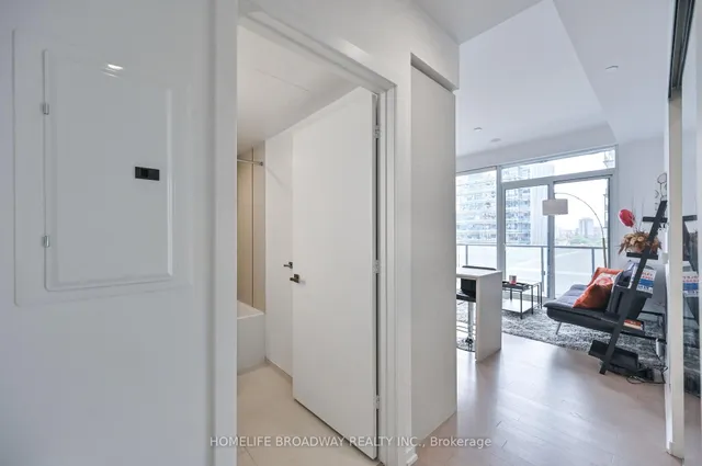 Additional image 3 of 101 Peter St Unit 1116