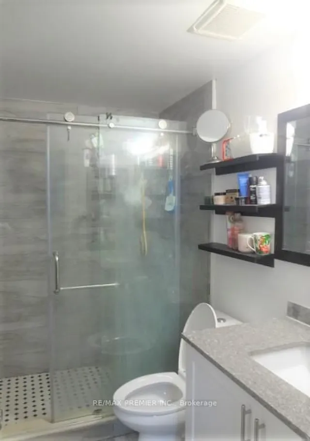 Additional image 15 of 246 John Garland Blvd Unit 43