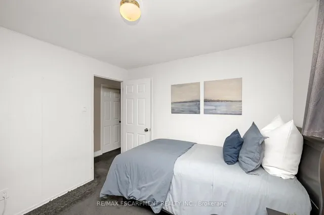 Additional image 33 of 5075 QUEENS Crt