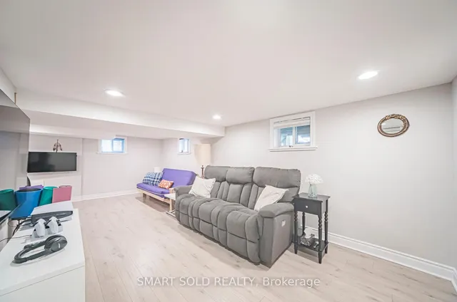 Additional image 37 of 3133 St. Clair Ave