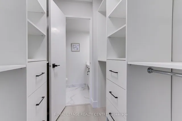 Additional image 26 of 362 The East Mall N/A Unit 304