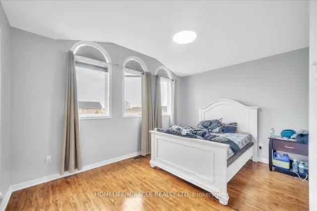 Additional image 27 of 4 Peppertree Cres