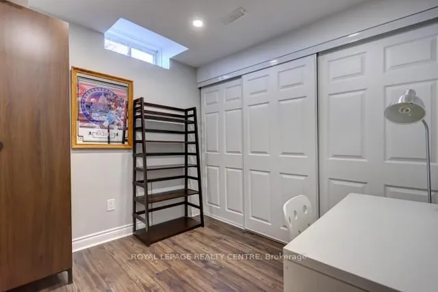 Additional image 31 of 906 Cabot Tr