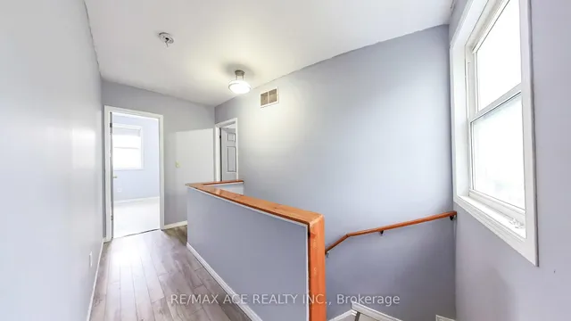 Additional image 17 of 114 Royal Ave