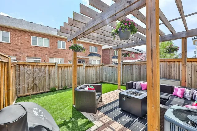 Additional image 25 of 1456 Haws Cres