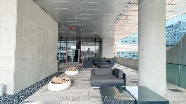 Additional image 39 of 197 YONGE St Unit 4902