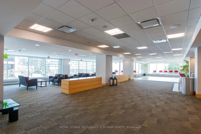 Additional image 31 of 10 Yonge St Unit 1008