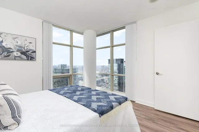 Additional image 24 of 35 Mariner Terr Unit 5303