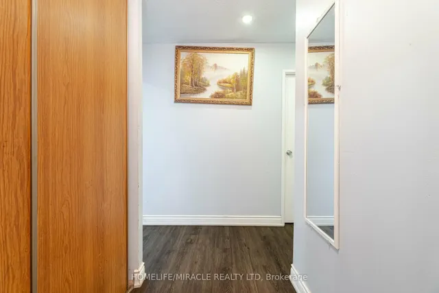 Additional image 9 of 3577 Derry Rd Unit 702