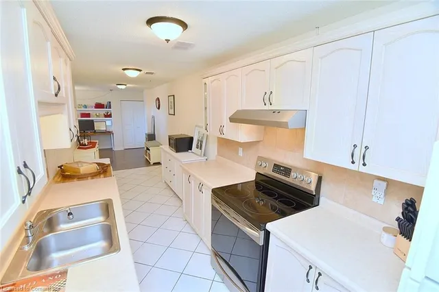 Additional image 24 of 893 Concession St Unit 303