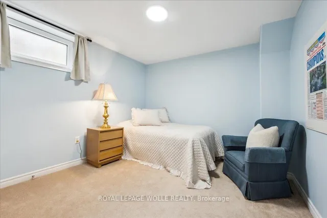 Additional image 33 of 504 Country Clair Pl