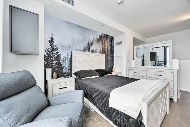 Additional image 17 of 7 Smith Cres Unit 803