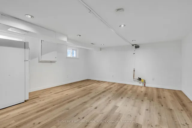 Additional image 28 of 43 Burnfield Ave