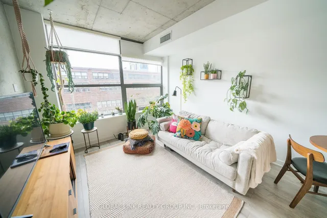 Additional image 9 of 319 Carlaw Ave Unit 306