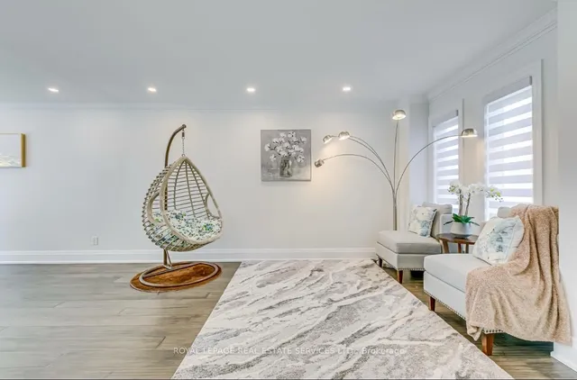 Additional image 4 of 1097 Grandeur Cres