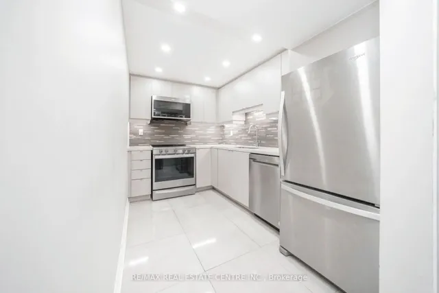 Additional image 47 of 41 Avalanche Cres