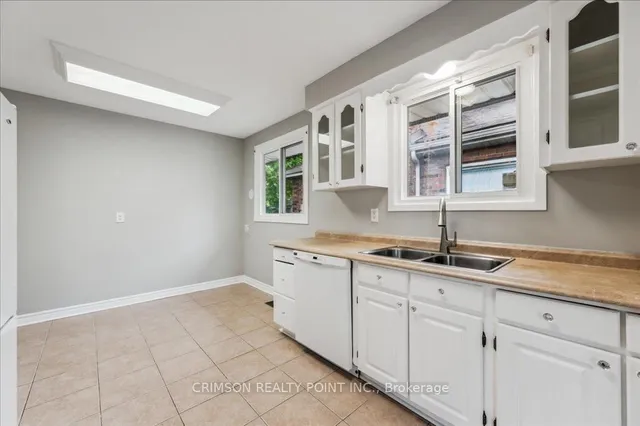 Additional image 13 of 361 Caledon Ave