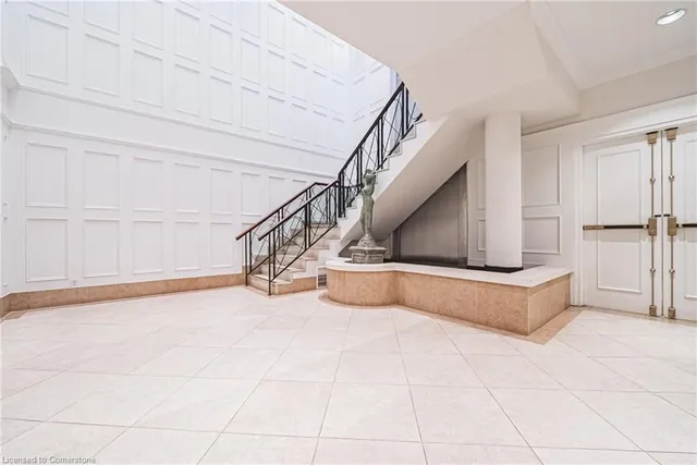 Additional image 24 of 5229 Dundas St Unit 1811