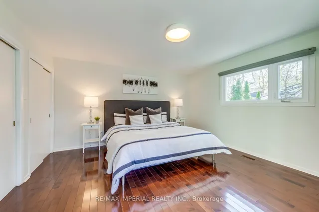 Additional image 22 of 2048 Devon Rd