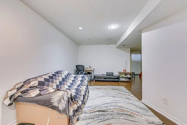 Additional image 30 of 35 Malta Ave Unit 37