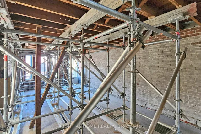 Additional image 39 of 207 Victor Ave