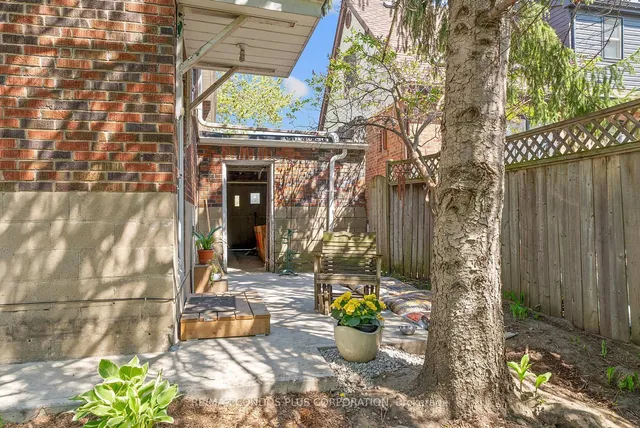 Additional image 29 of 219 King St