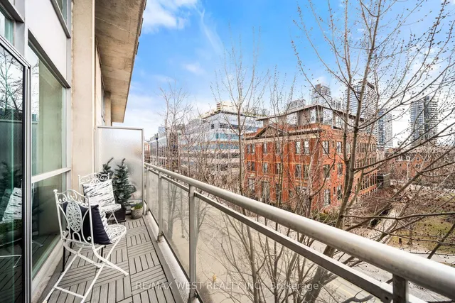 Additional image 14 of 954 King St Unit 510