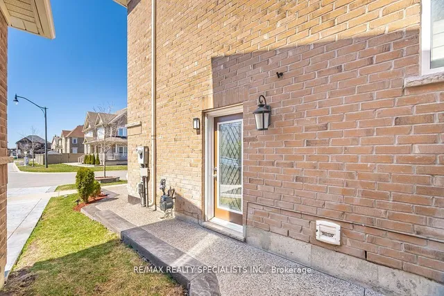 Additional image 43 of 52 Abercrombie Cres